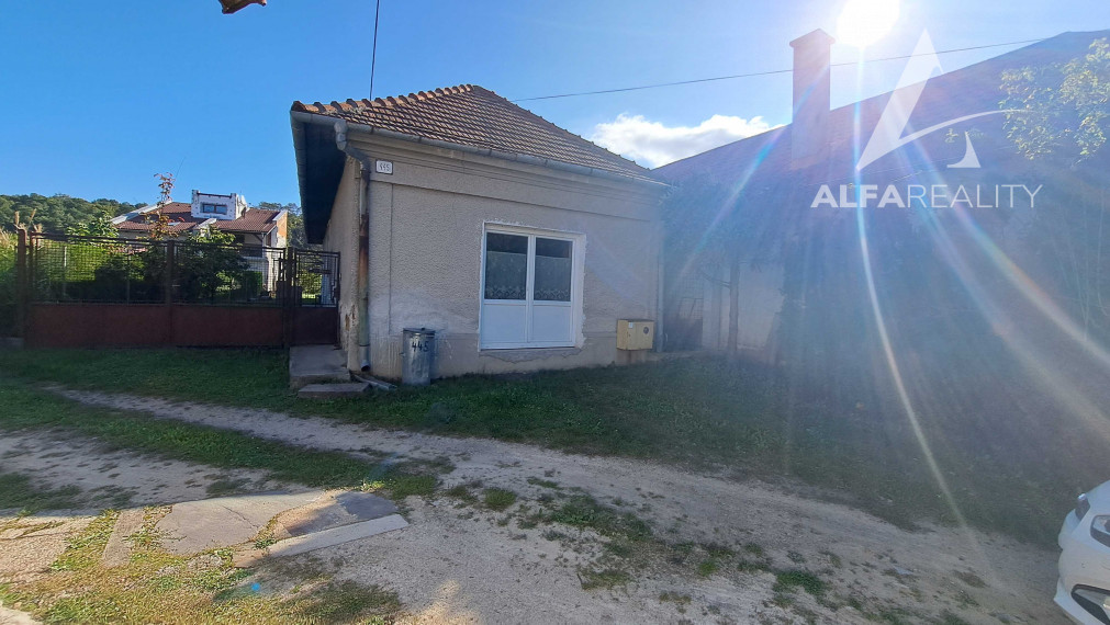 Rodinný dom na rovinatom pozemku v obci Veľké Uherce - okres Partizánske